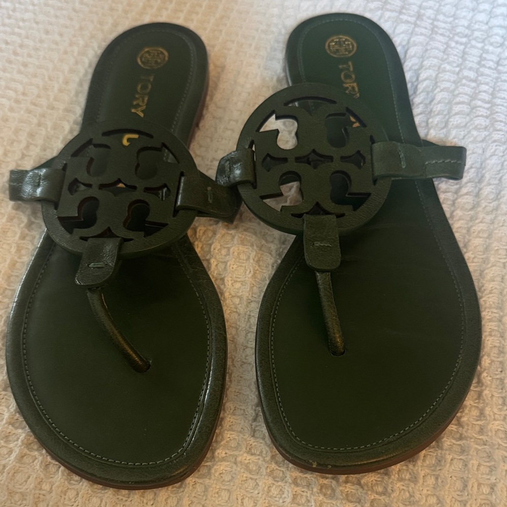 Tory Burch Dark Green Miller Leather Thong Sandals